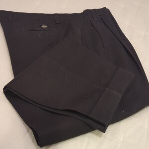 Dockers Men's Pleated Linen